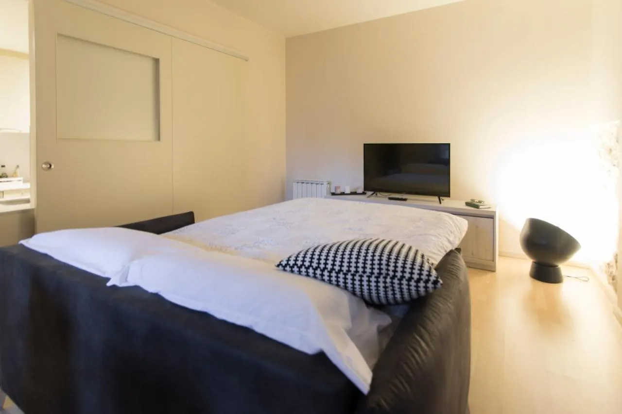 Bravissimo Cort Reial-2A Apartment Girona