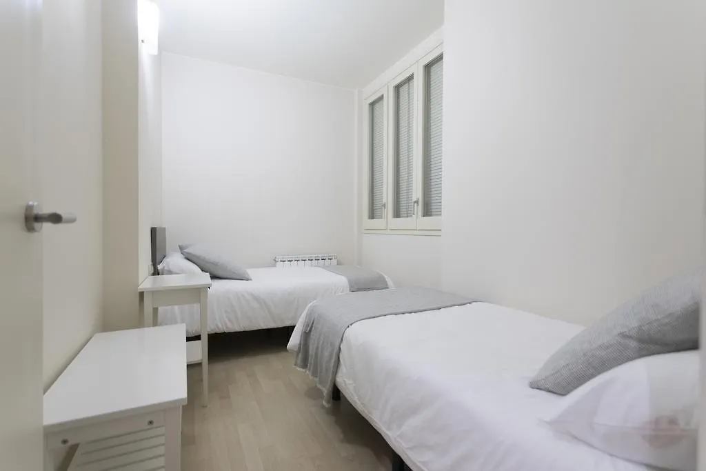 Bravissimo Cort Reial-2A Apartment Girona