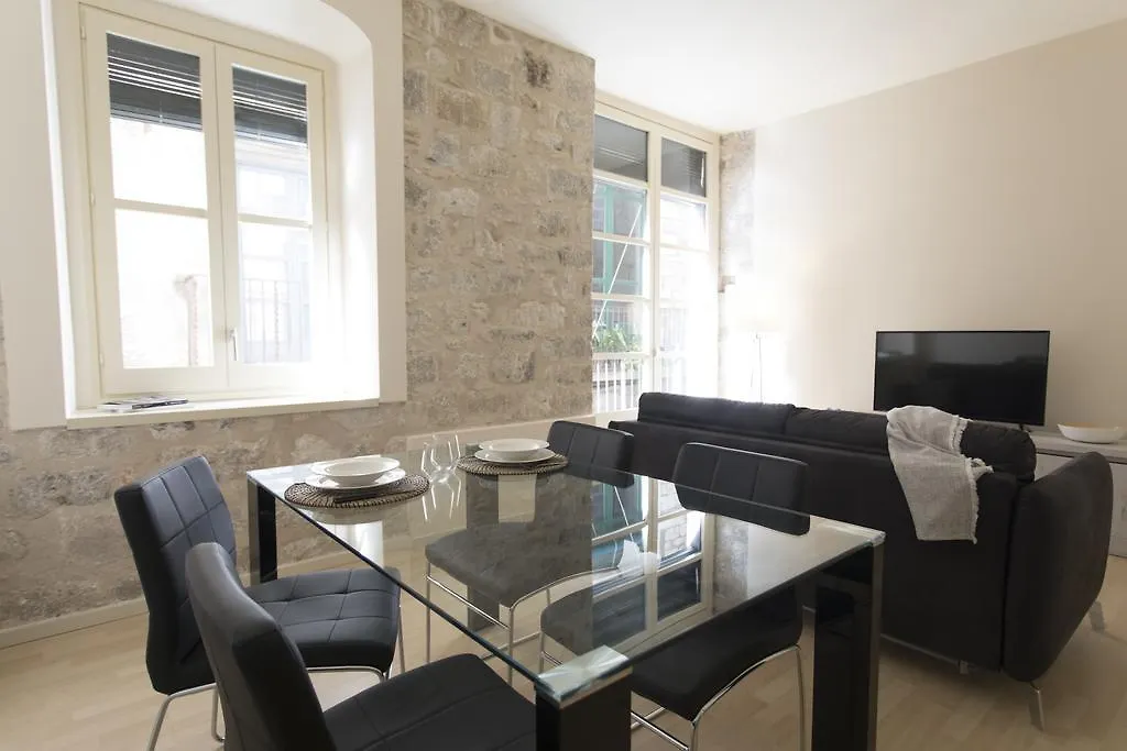Bravissimo Cort Reial-2A Apartment Girona